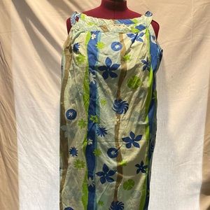Super cute vintage summer shift. 36" from neck to hem.